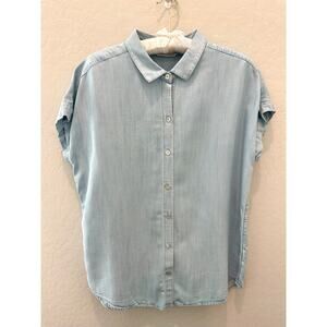 SOFT SURROUNDINGS Light Blue Chambray Button Front Short Sleeve Shirt Top Small